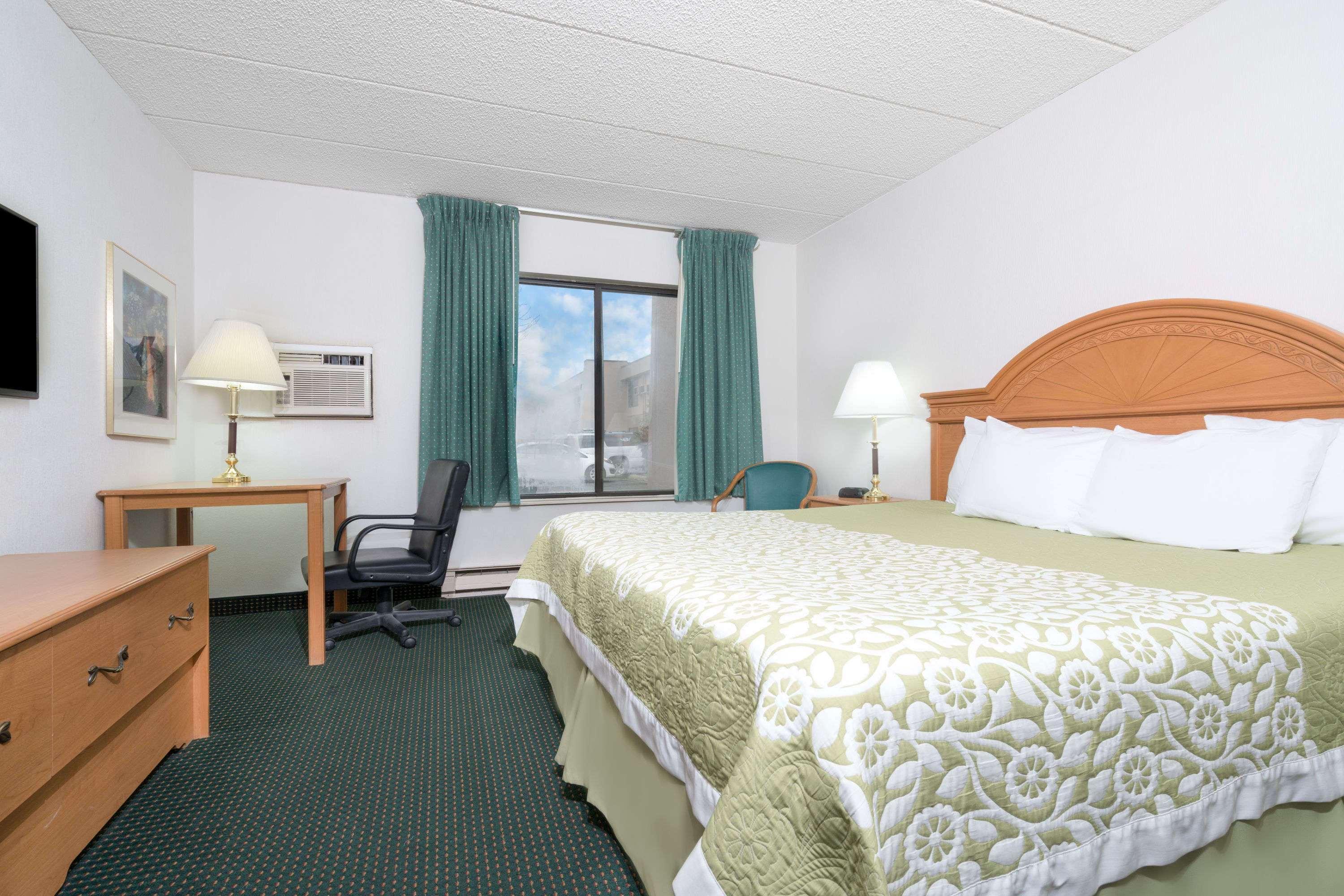 Days Inn By Wyndham St Cloud Сент-Клауд Экстерьер фото